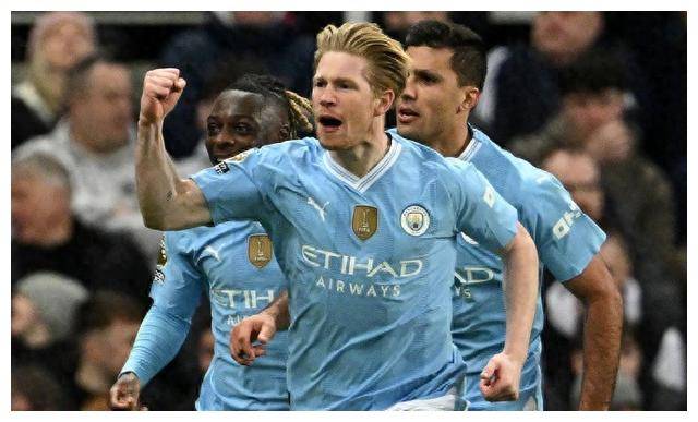 德布劳内意外战胜中国队，重返赛场引爆全场！